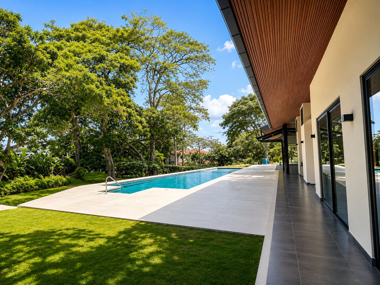 Apartamentos  Escazú 121
