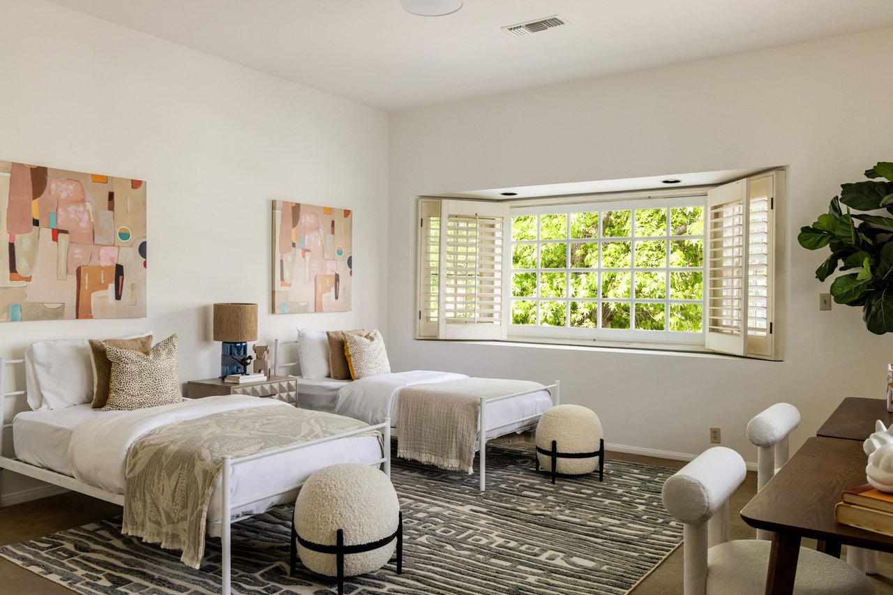 Beverlywood Residence