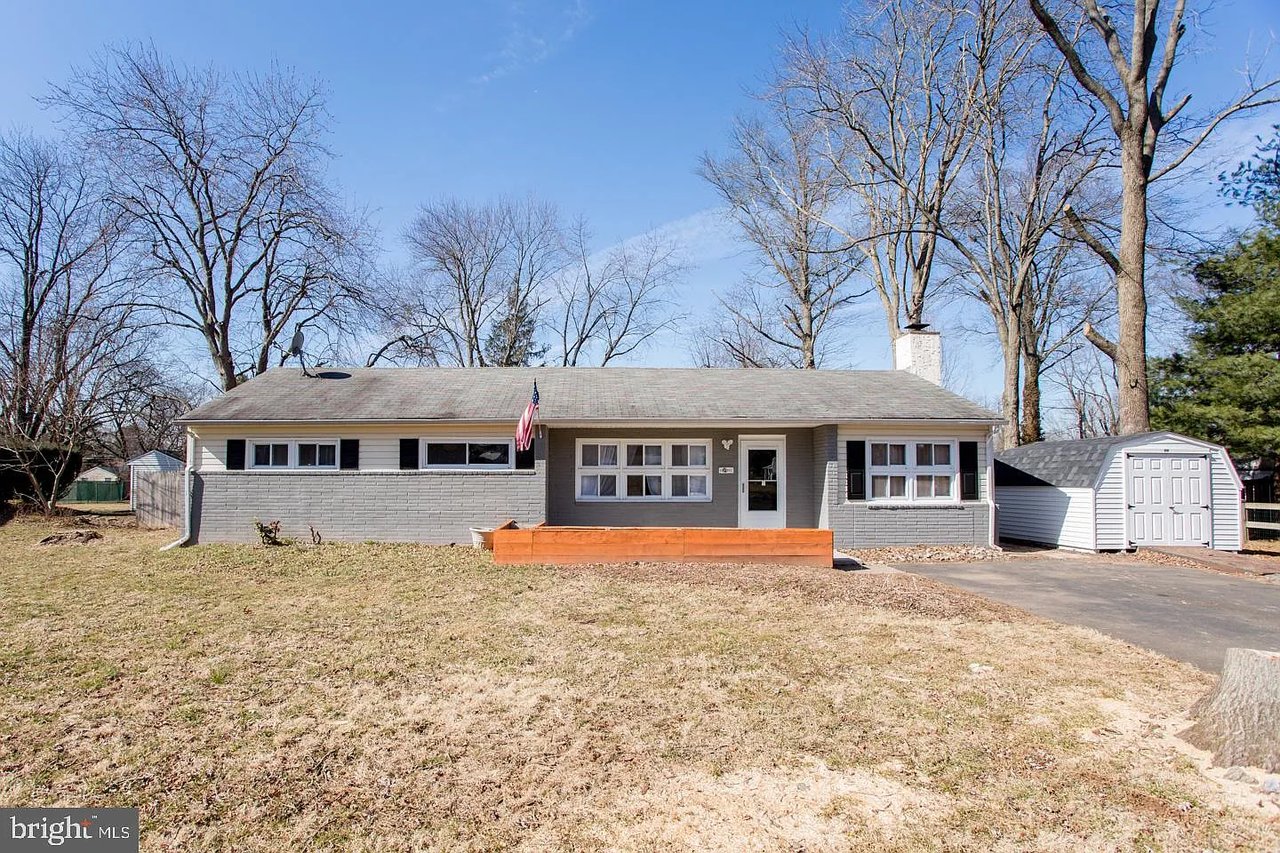 1449 Marlyns Ln