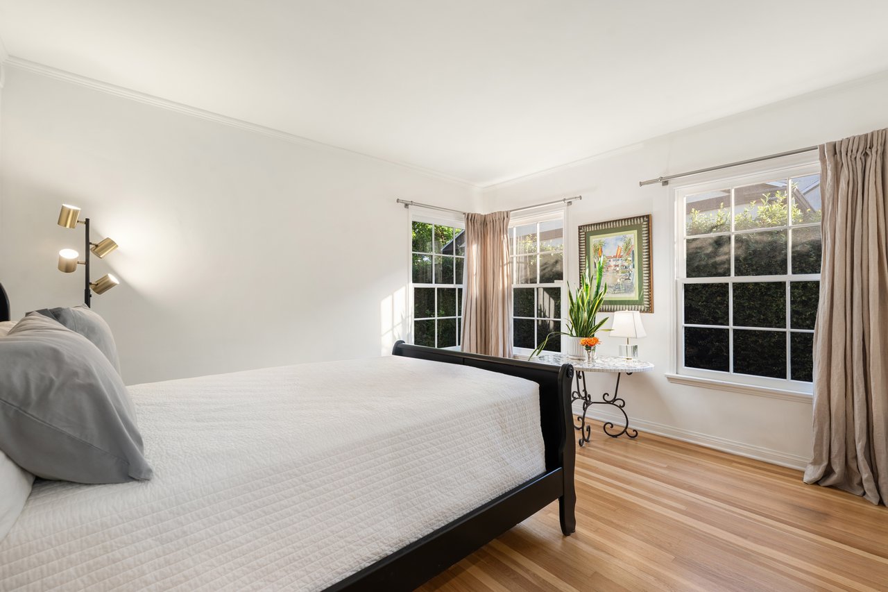 13109 Valley Vista Blvd, Studio City