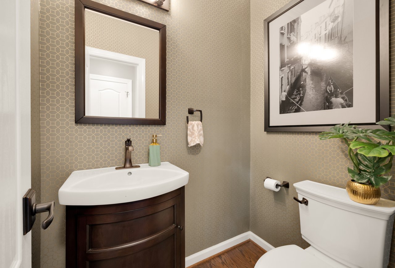 End-unit Falls Church City Townhouse