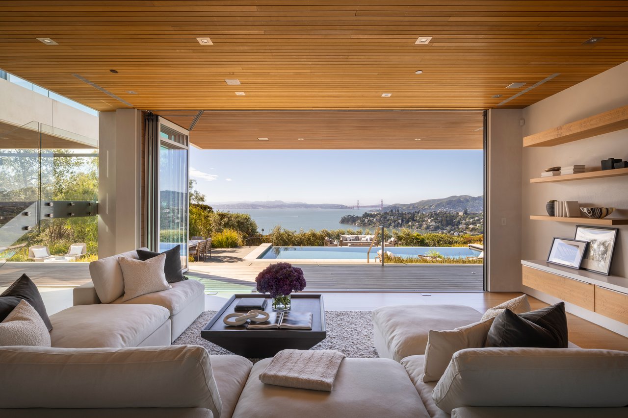 Iconic Modern Estate