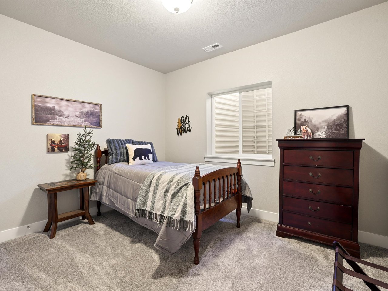 16015 Mountain Flax Drive