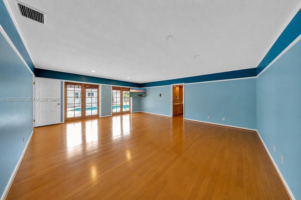 8820-n-lake-dasha-drive-plantation-fl-home-for-sale