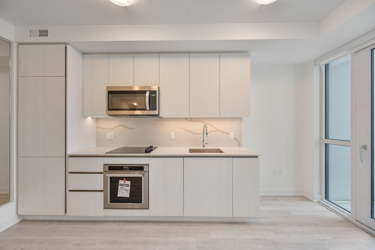 15 Richardson Street Unit: 612