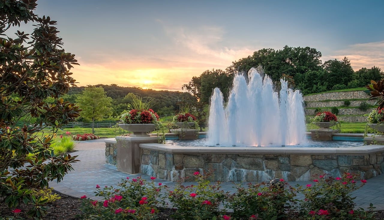 8201 River Rd, Bethesda, MD 20817