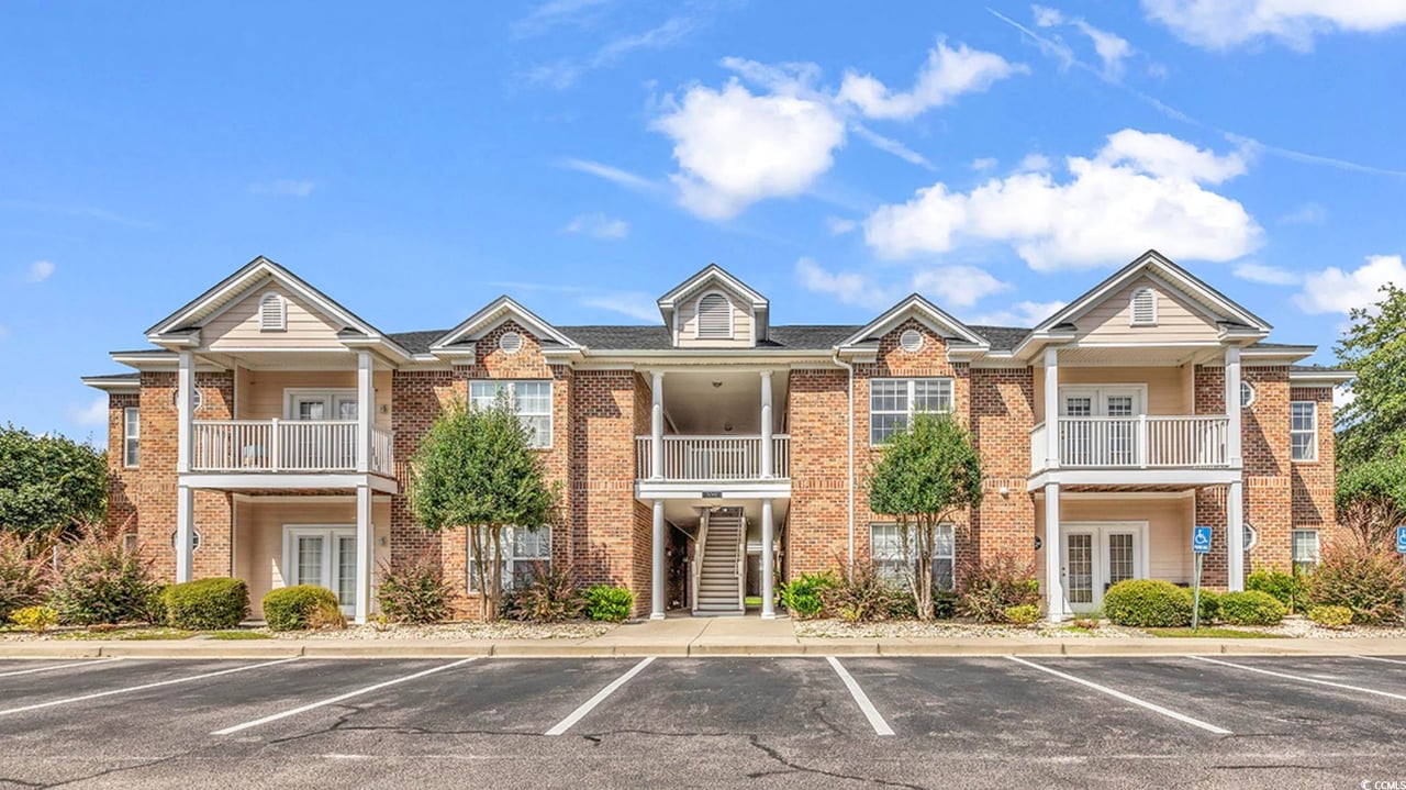 2061 Silvercrest Dr. Unit: 7E