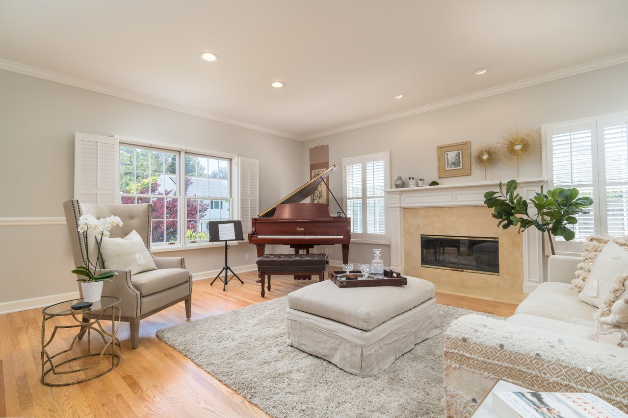 19 Greensburgh Lane, San Anselmo