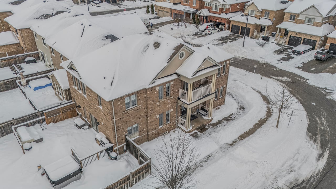 42 Liberty Crescent, Bradford