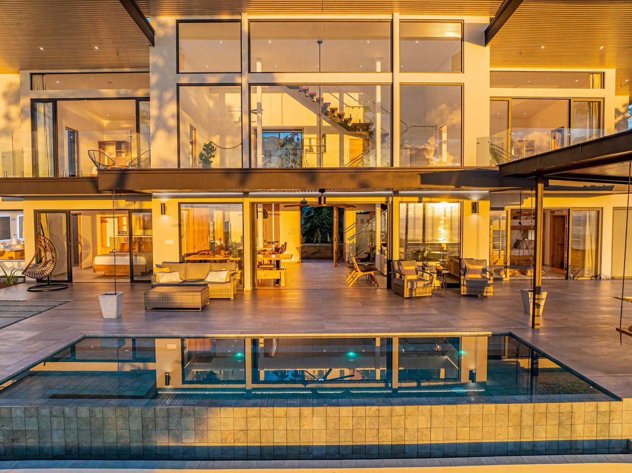 Exclusive Luxury Villa with Infinity Pool