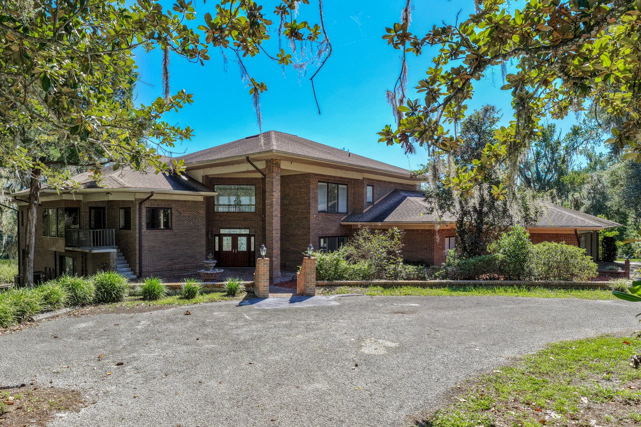 18728 LAKE IOLA RD