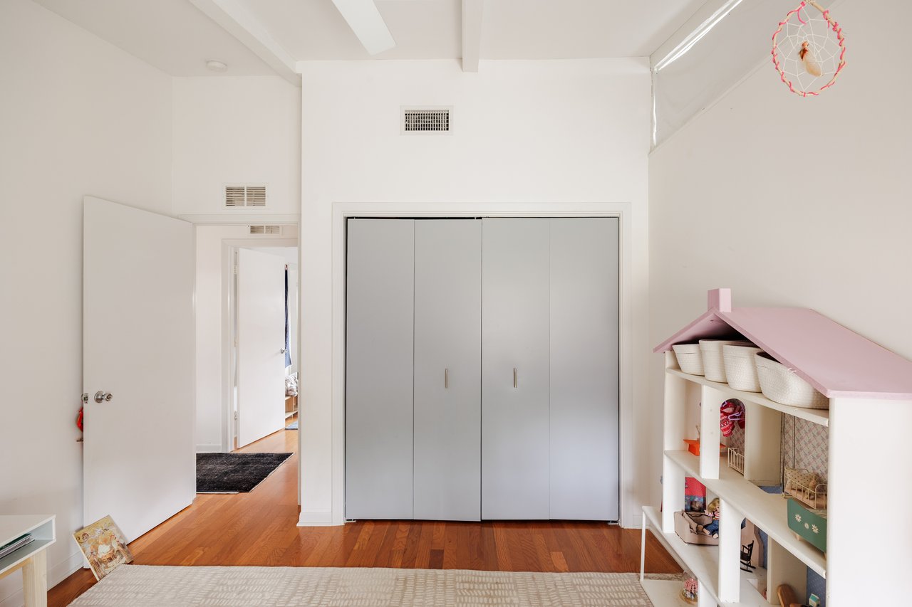2809 W 50th St.