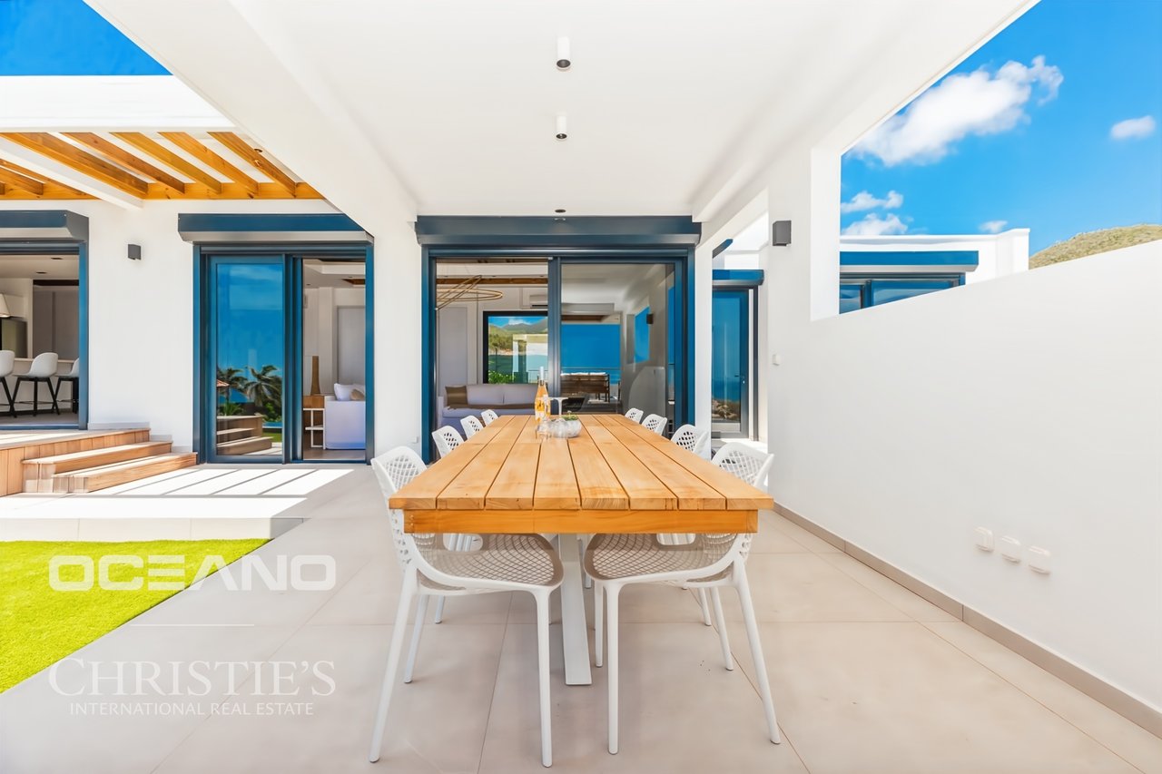 Modern Villa  - Hope Hill