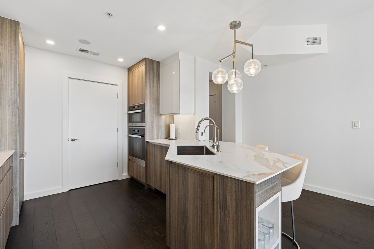 222 12th Street NE Unit 2105