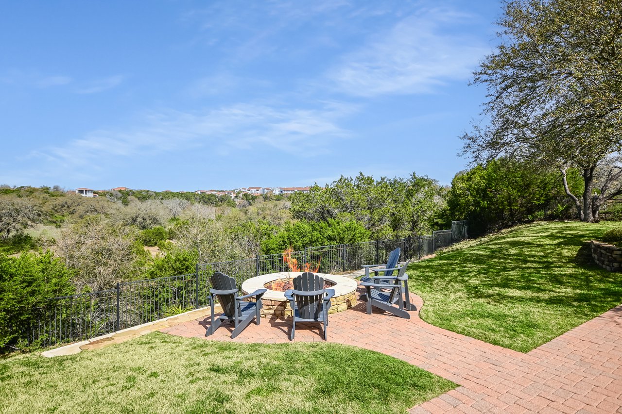 Spanish Oaks Hacienda