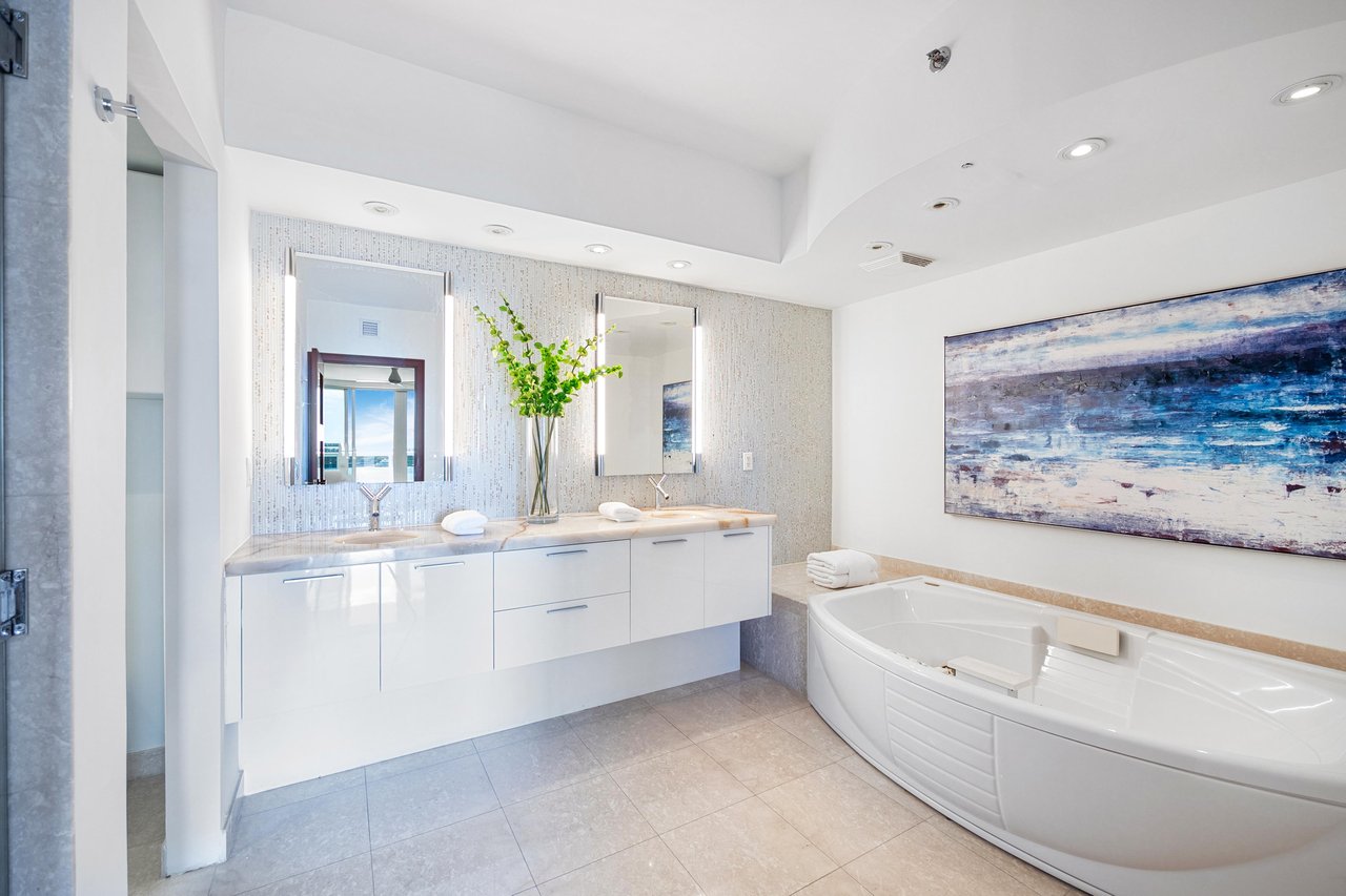 Murano Grande Apt 1106 Jeff Miller Group