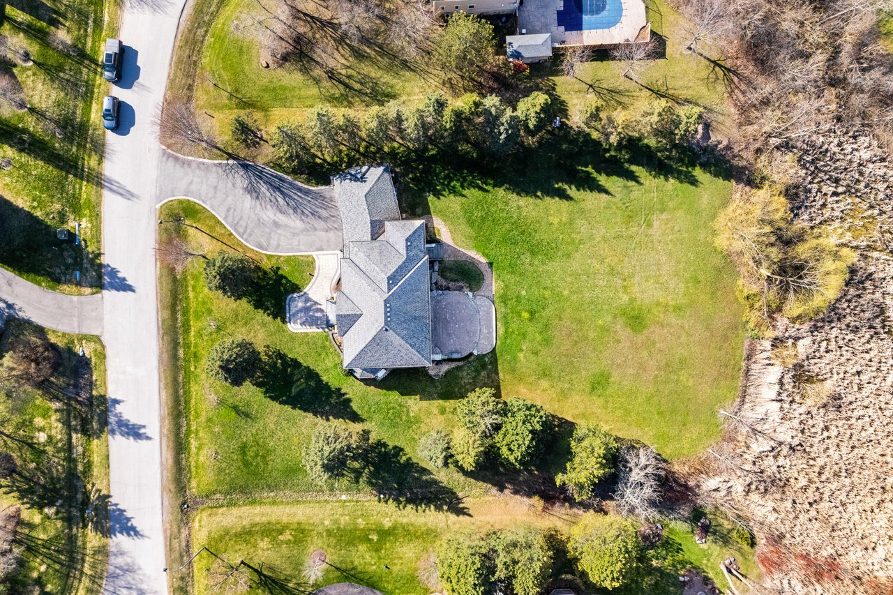 19 Logan Crt 