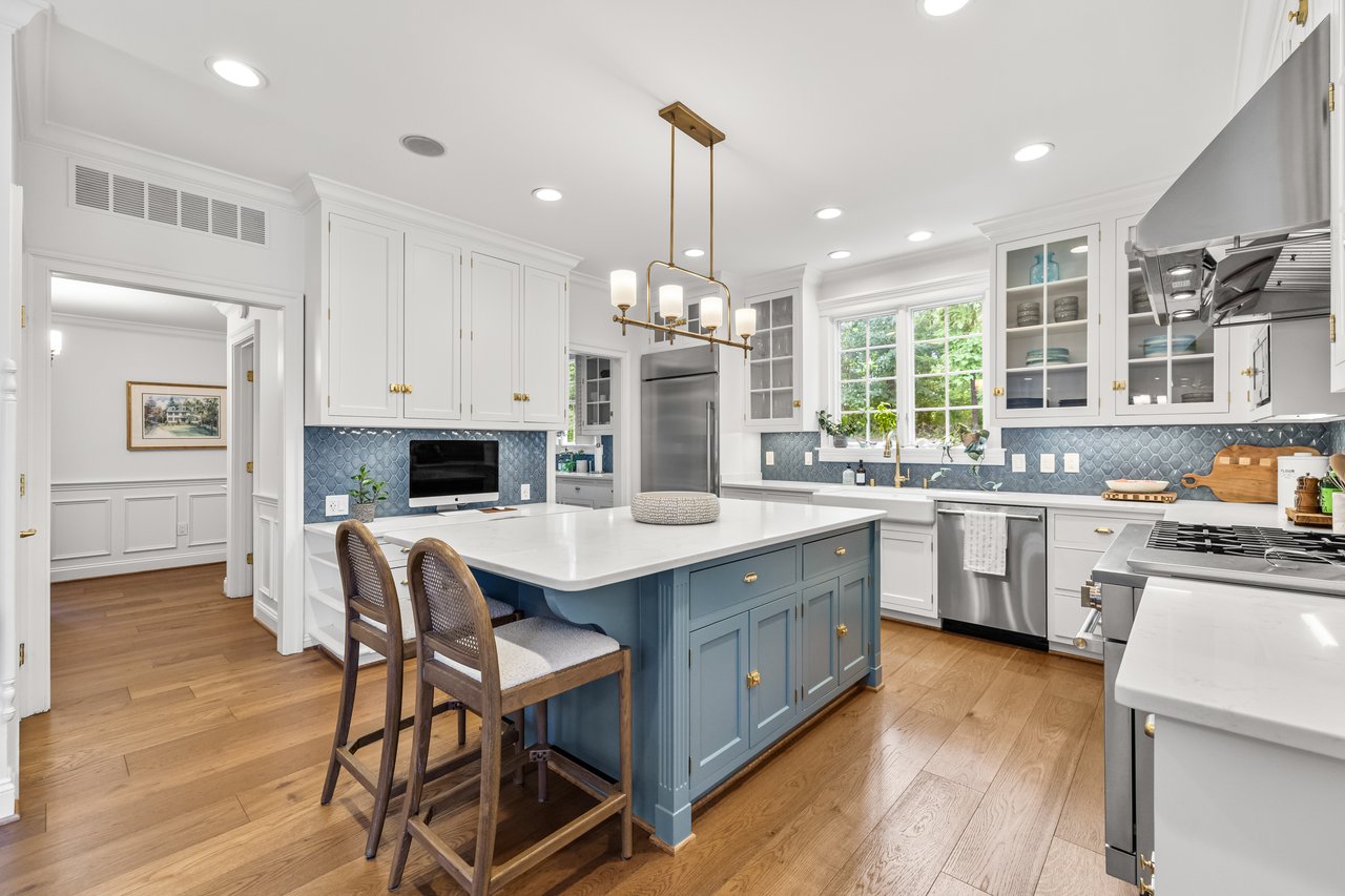 Waterford Colonial
