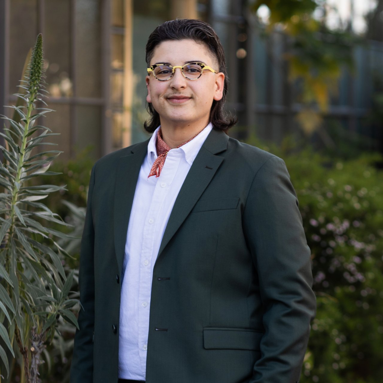 Ariel Broshar Berkeley, CA Real Estate Agent Headshot