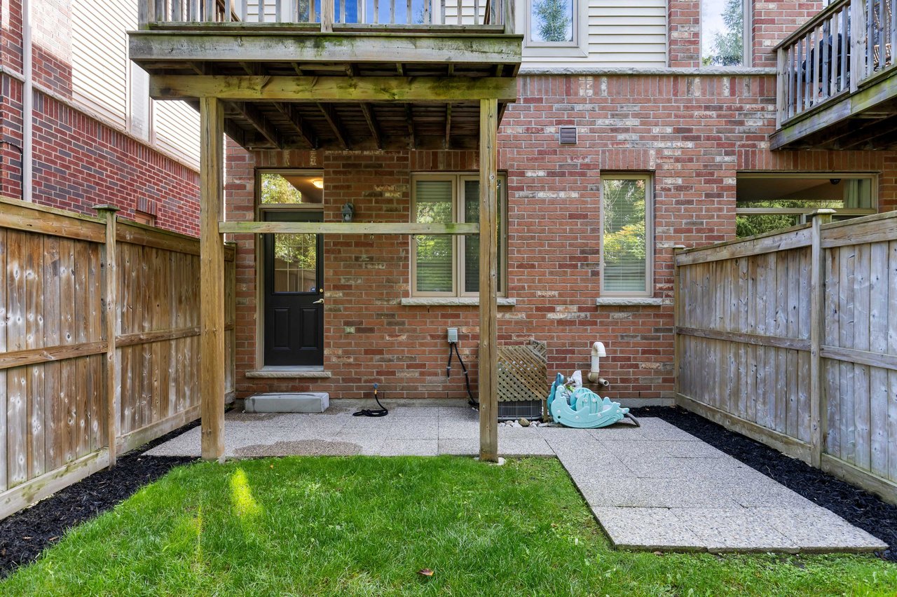14-4165 Upper Middle Road Unit: 14