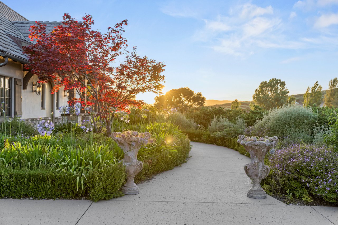 Regency Hills Estate
