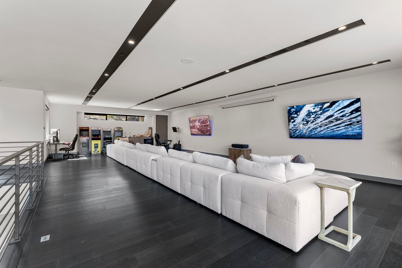 1463 Solitude Ridge Dr