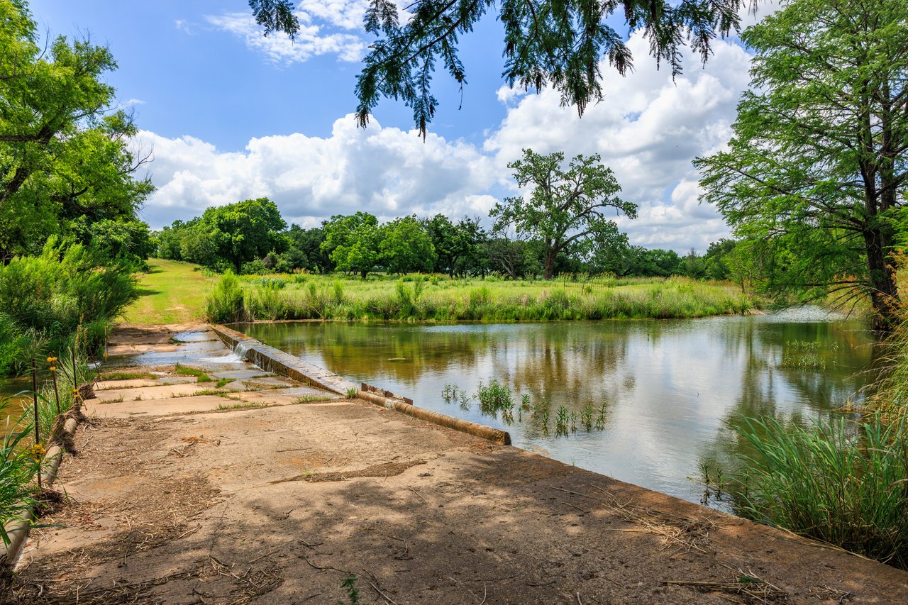 Live Oak Creek Ranch 