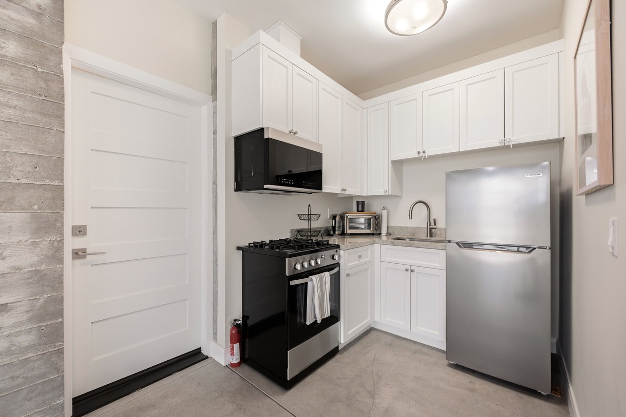 27008 Old Chimney Rd