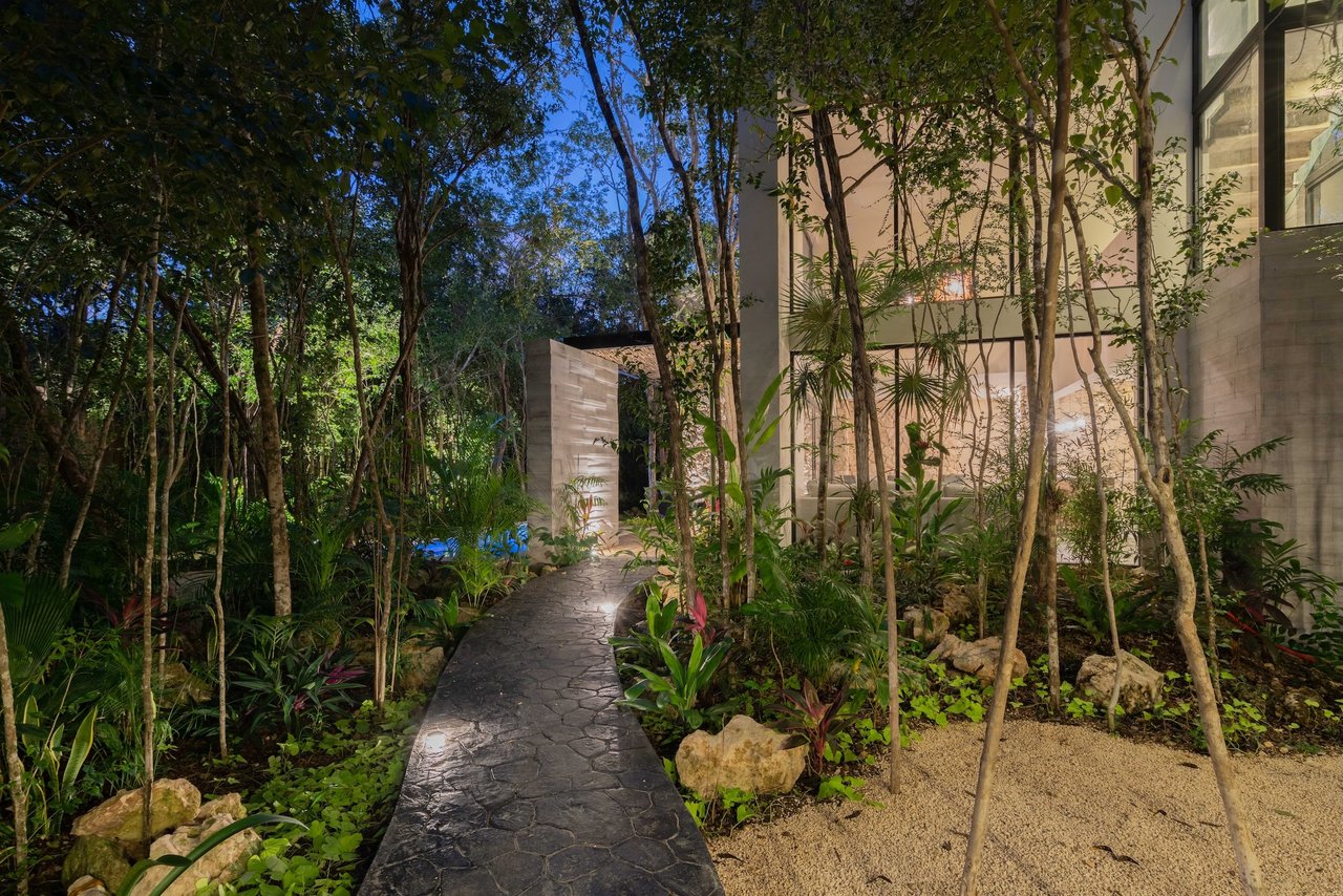 Villa 2  | Beautiful 4 Bedroom with Large Pool in 12 O’Clock Tulum