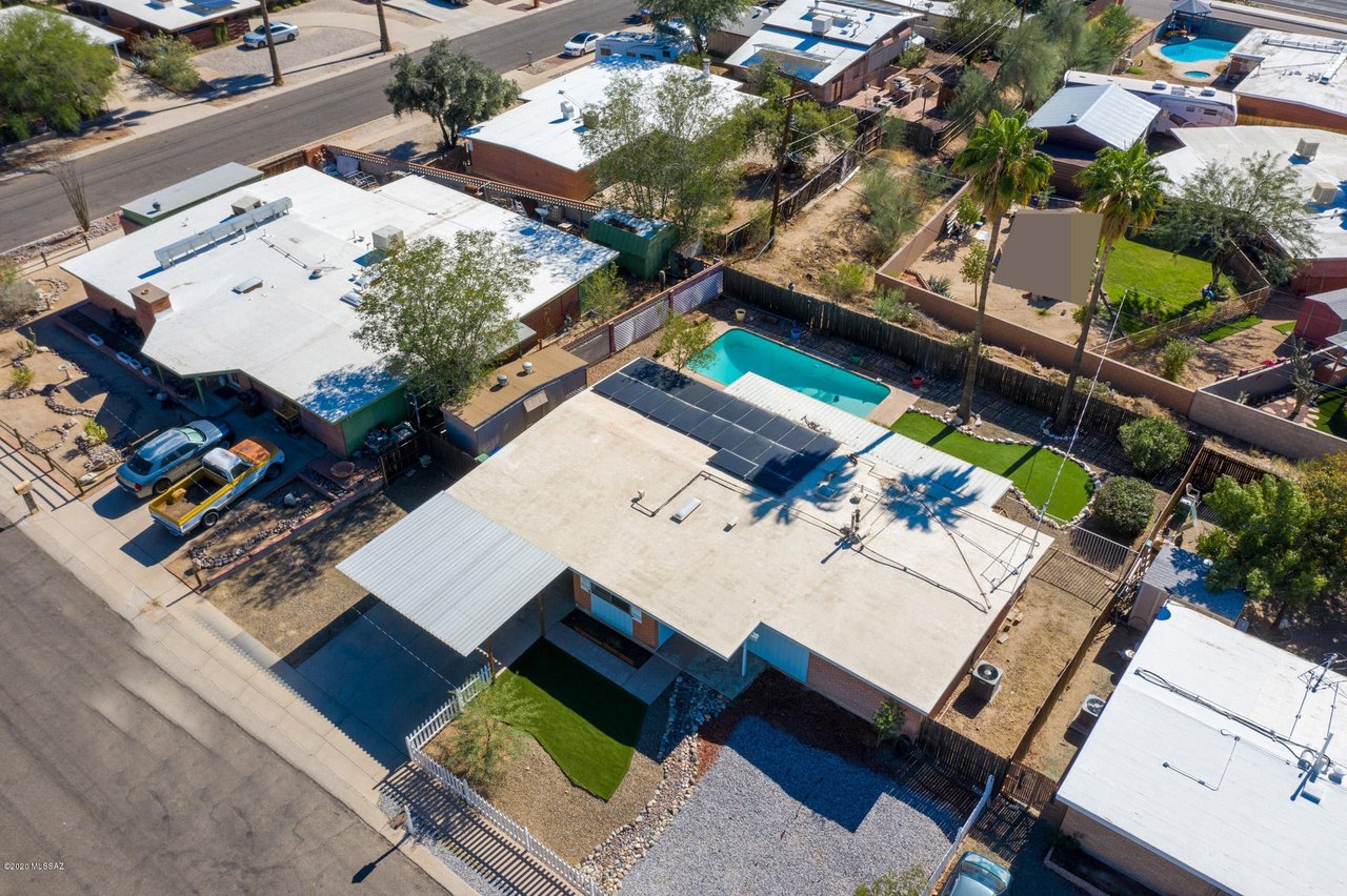 3159 W Calle Cereza