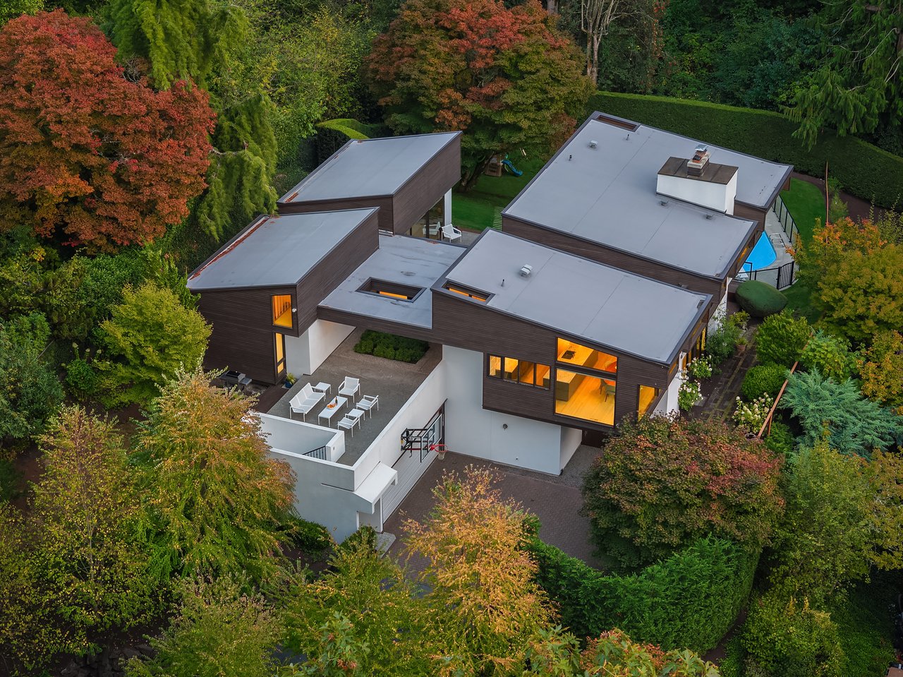 4343 W McLaren Street