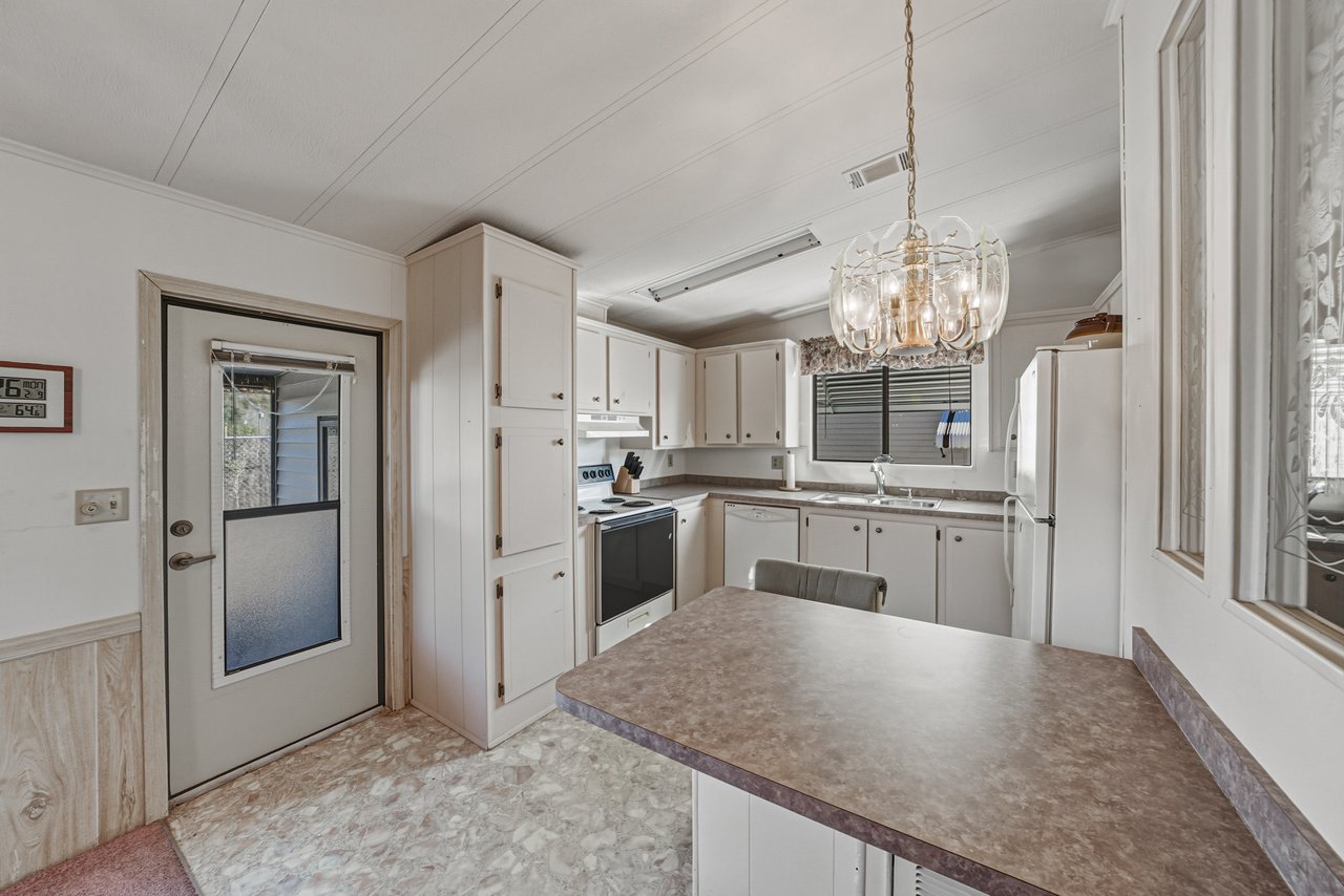 35025 MCCULLOUGHS LEAP