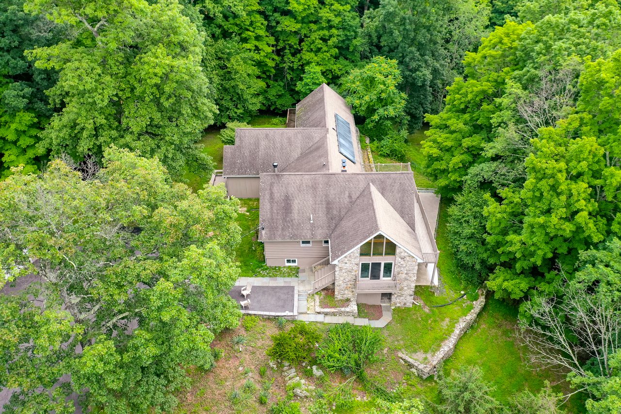 12 Wolf Lane