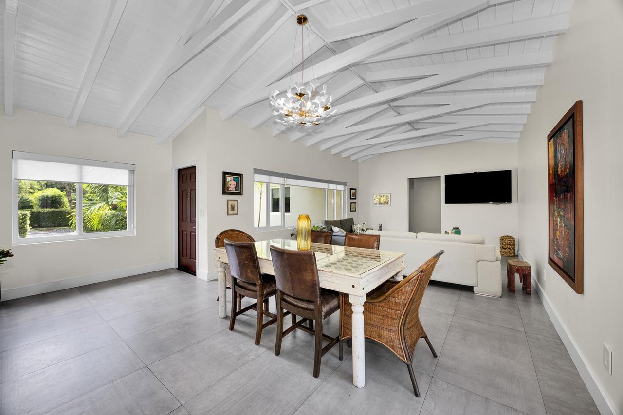 Under Contract in Just 1 Day: 6610 Santona St Sells for $2,200,000