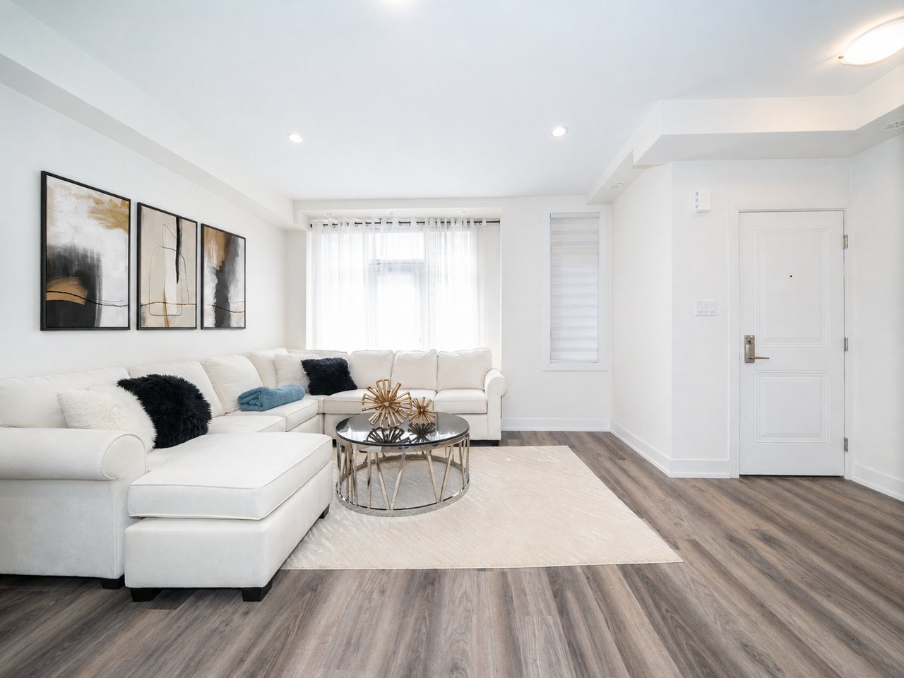 6 Sayers Lane, 10