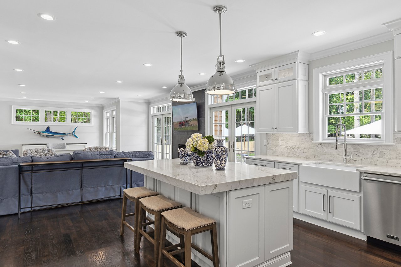 24 Seely Lane