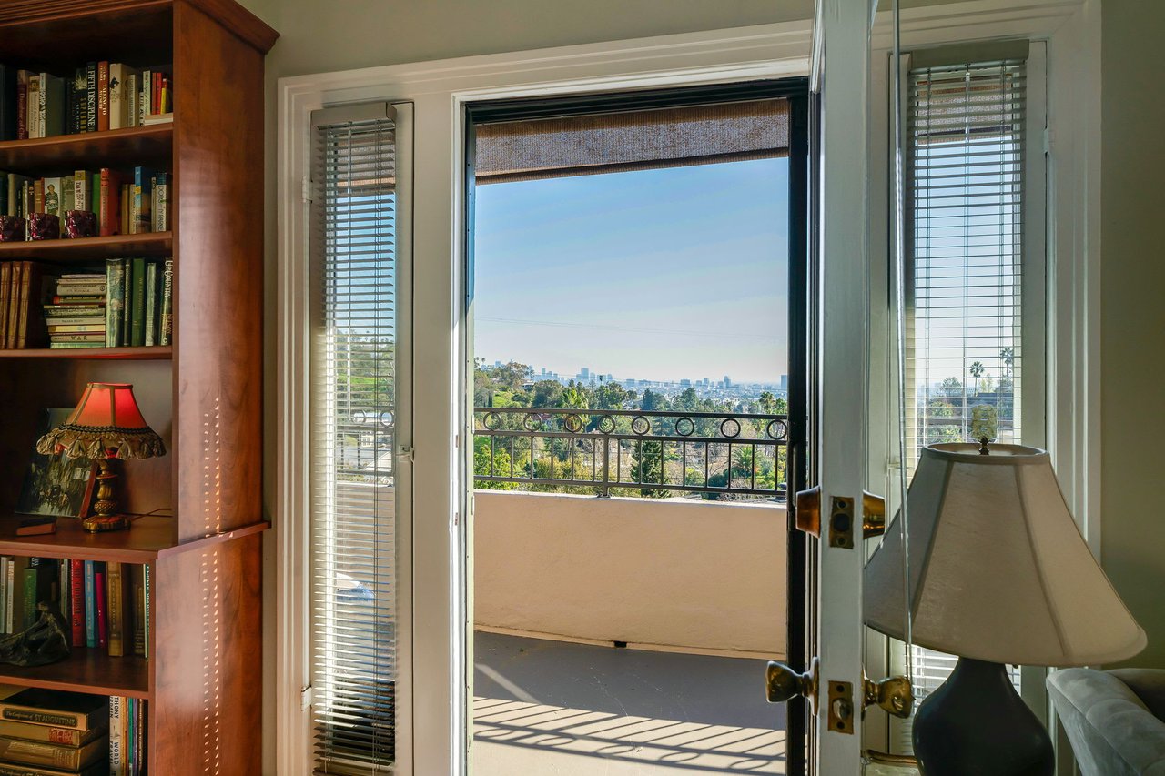 Hollywood Hills Pied de Terre - Another Off Market Sale