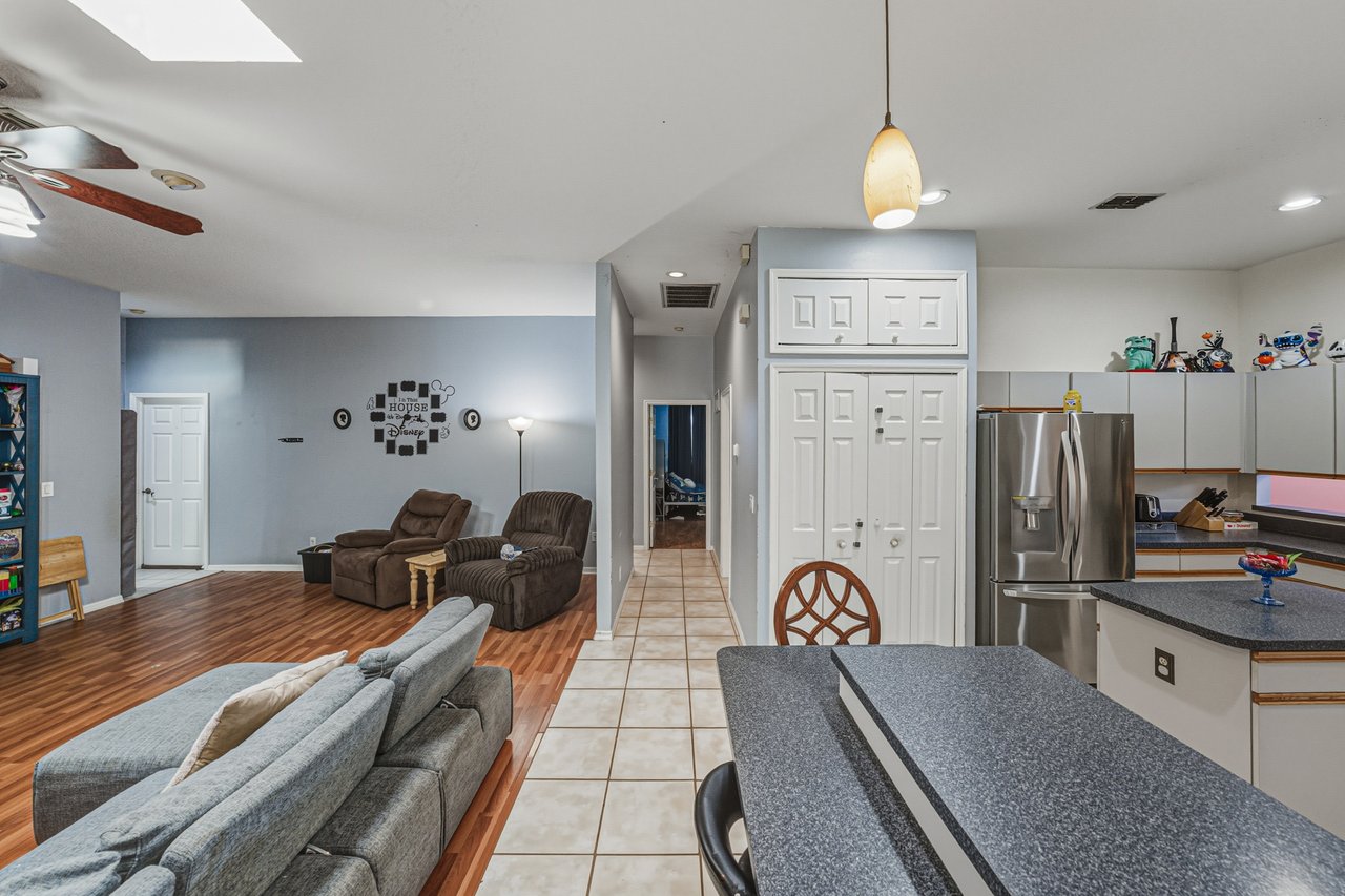 3926 Meadowlark Court