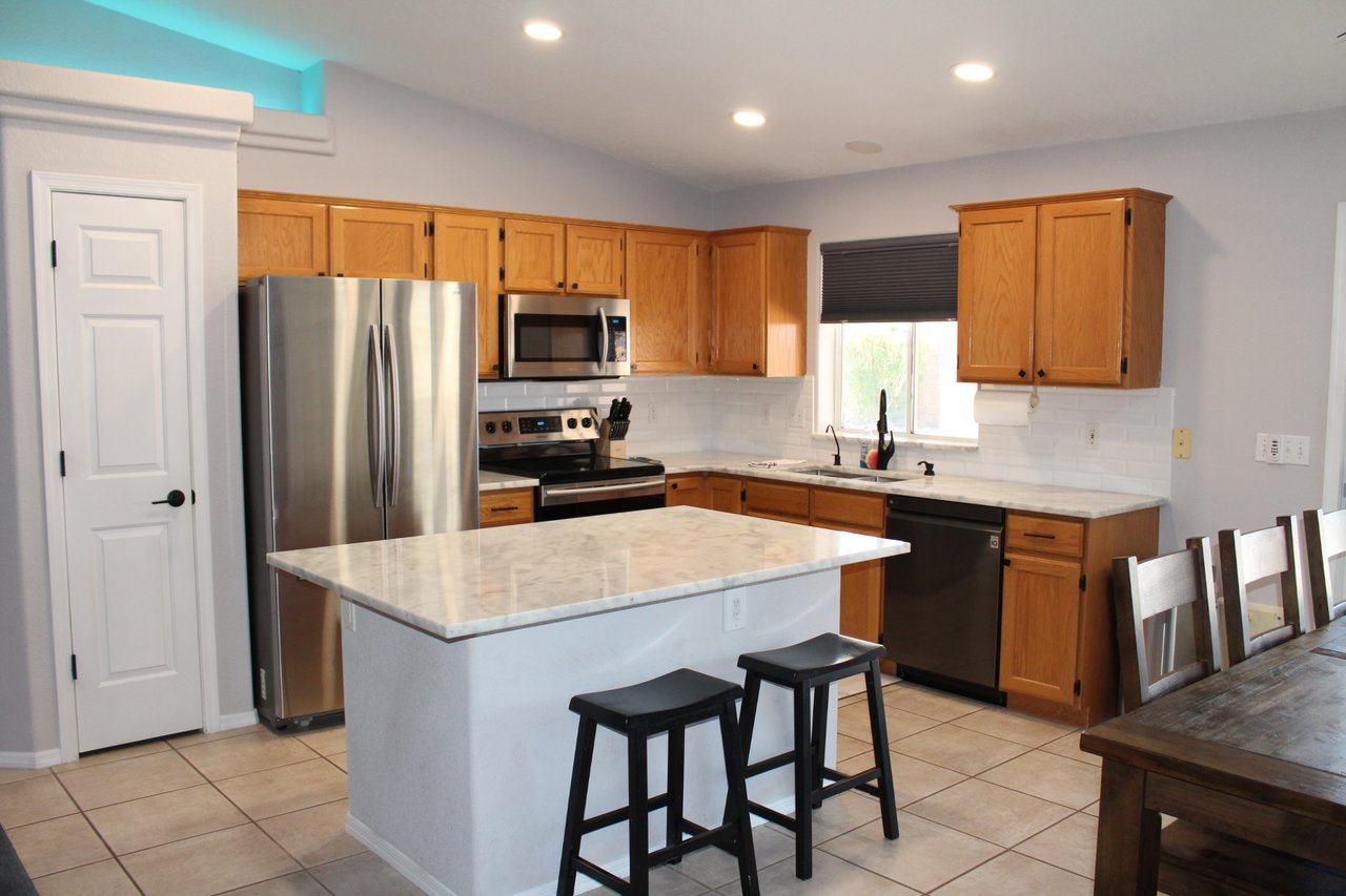 3757 Hiawatha Dr