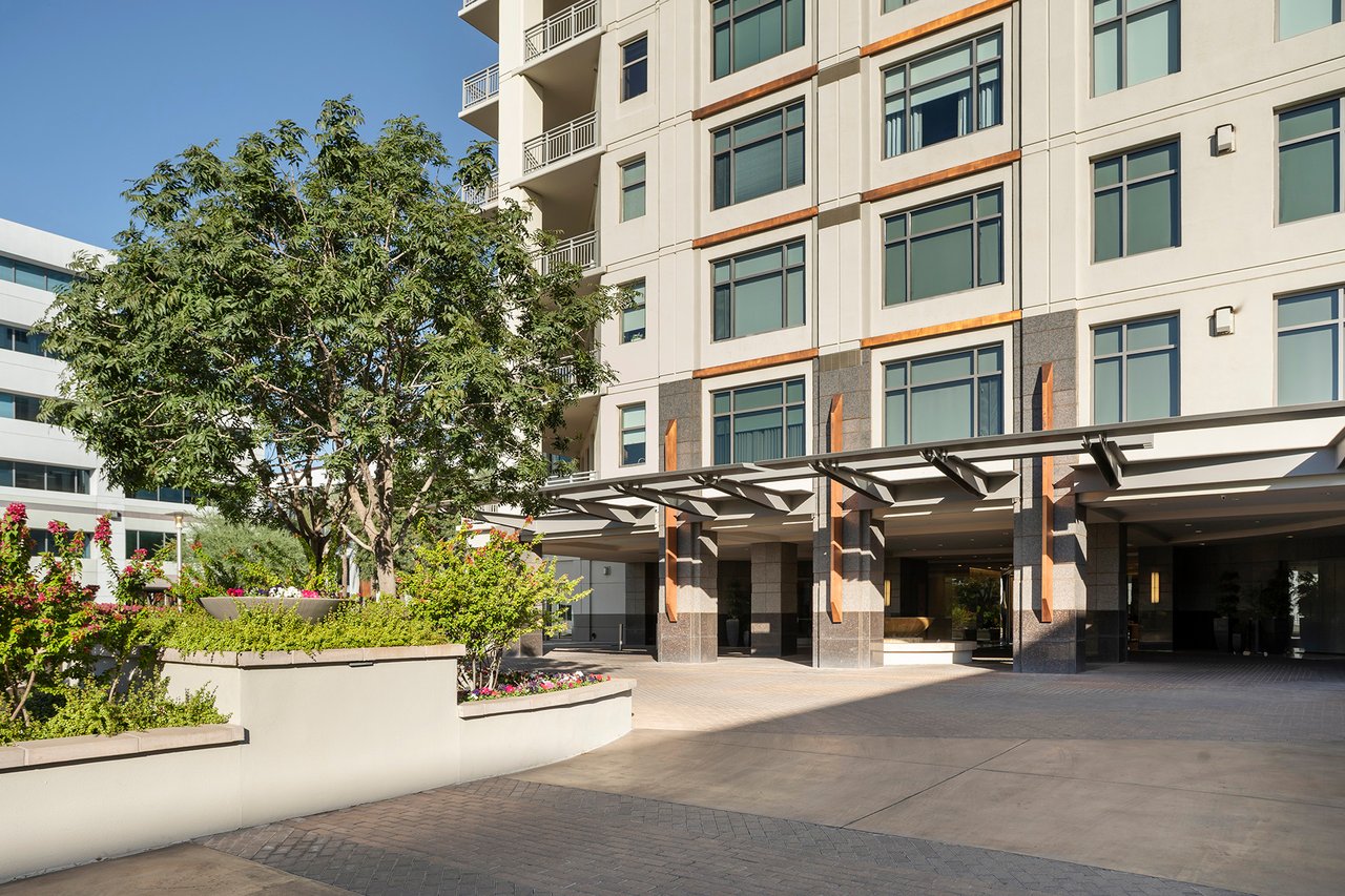 2211 E CAMELBACK Road, 1203