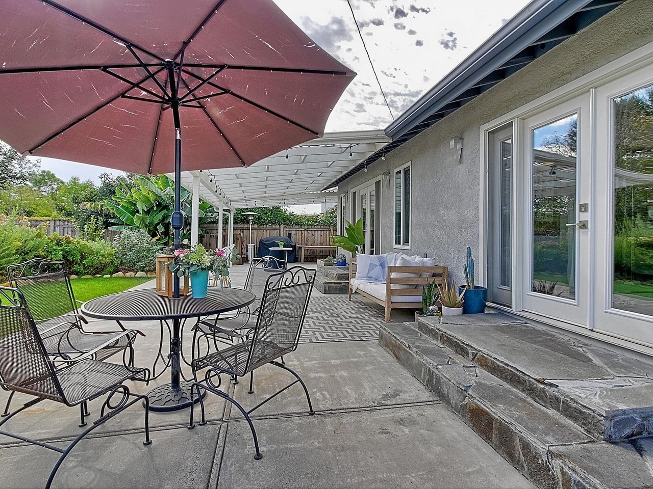 4684 Dean Dr, Ventura, CA 93003
