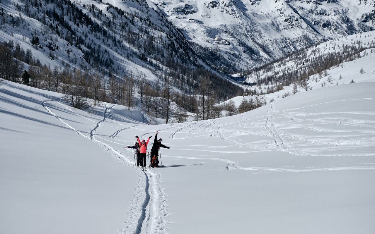 Spring Skiing~ Tips and Ski Area Closing Dates