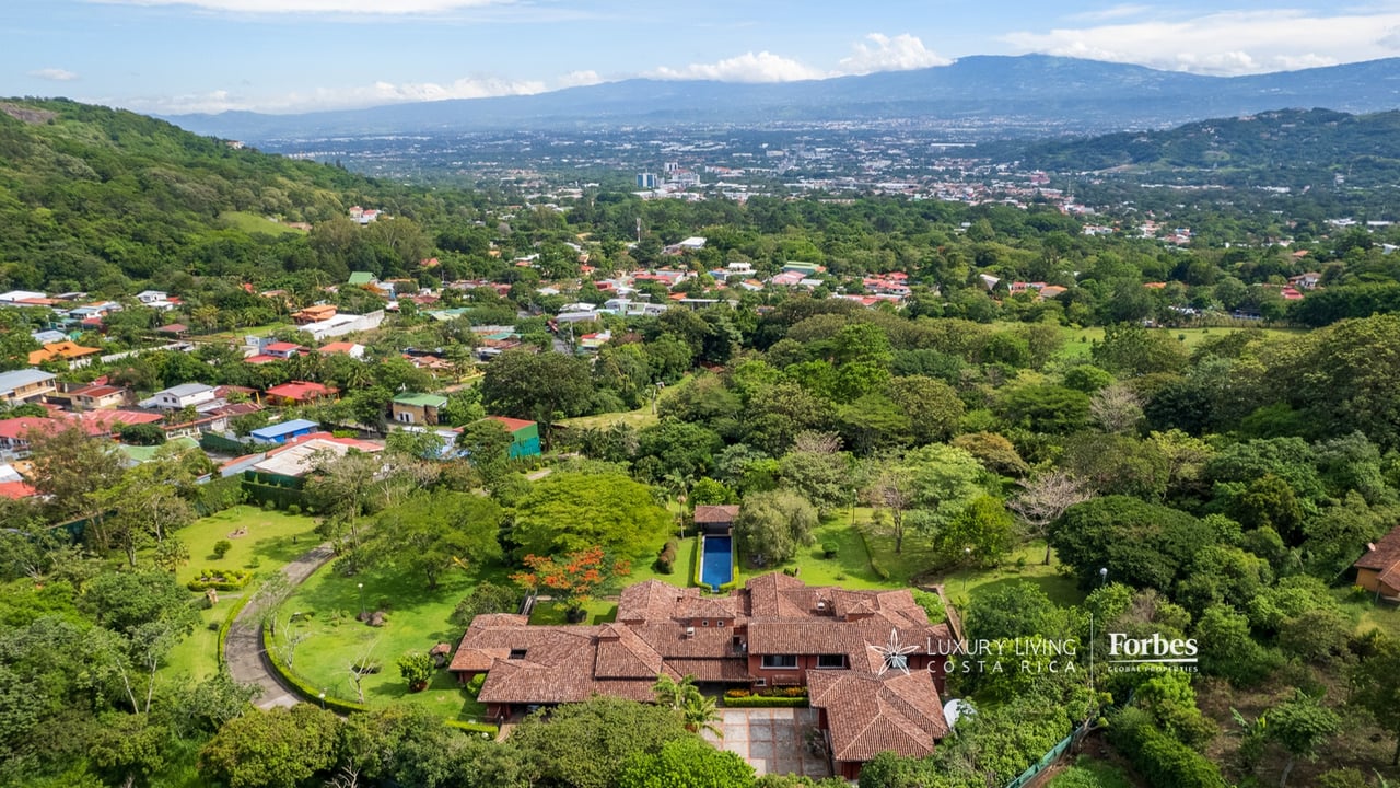 19759 - Luxury Hacienda Estate for Sale in Santa Ana | Villa Artesana