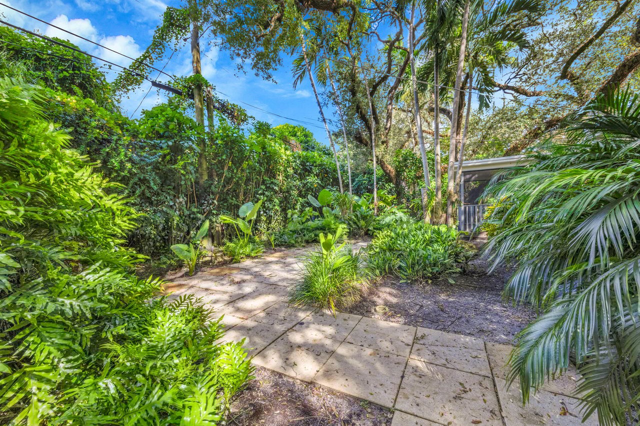 The Oak Haven - The Perfect Coral Gables Home