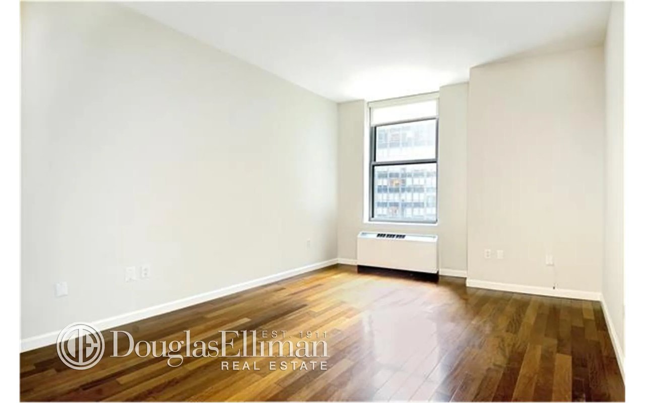 1 Wall Street Court Unit: 1402