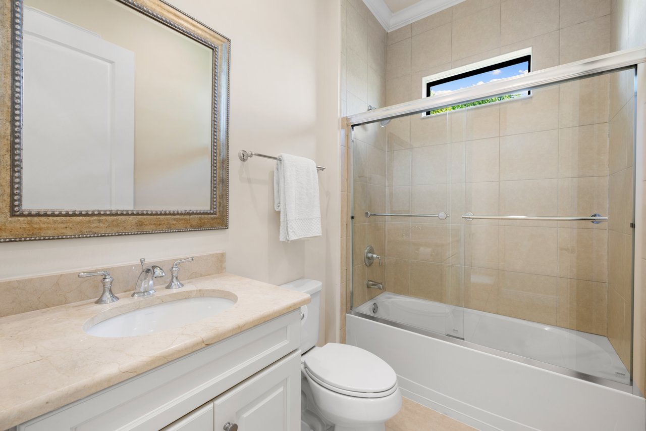 10137 Florence CIR, NAPLES