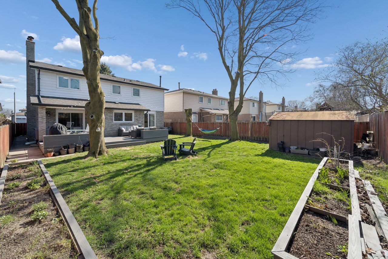 1156 Gloucester Square