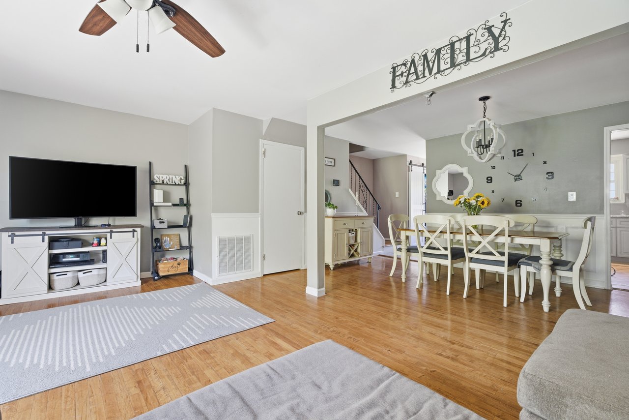 2401 Tudor Court
