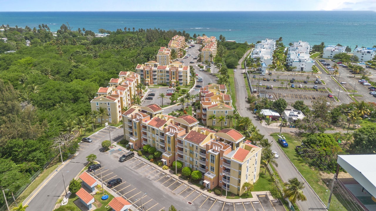 Cond. Villas del Mar Beach Resort | Loíza, P.R. 