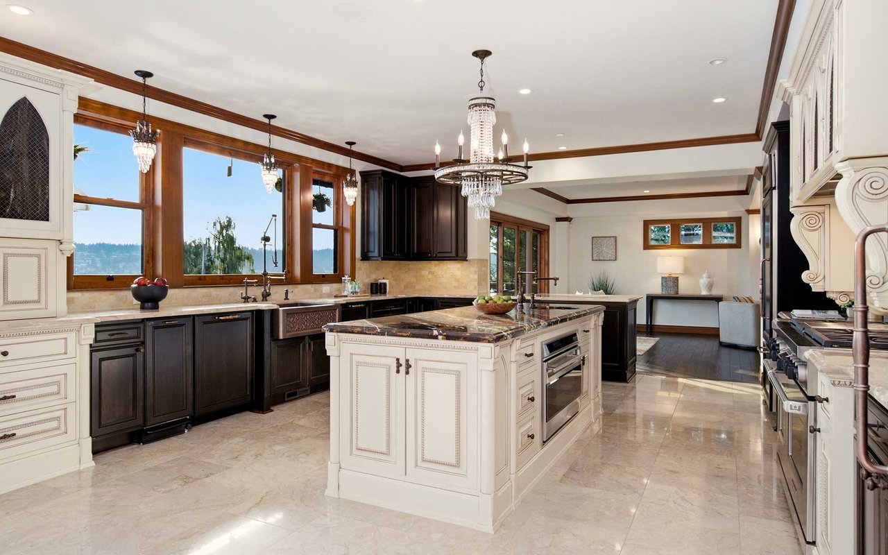 2845 E Lake Sammamish Pkwy SE